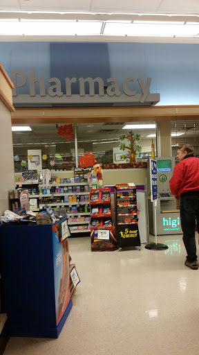 Grocery Store «Giant Food Stores», reviews and photos, 1153 N 5th St, Perkasie, PA 18944, USA