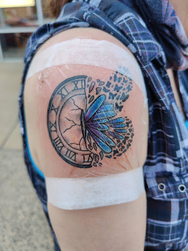 Tattoo Shop «Da Vinci Tattoo», reviews and photos, 3247 Sunrise Hwy, Wantagh, NY 11793, USA