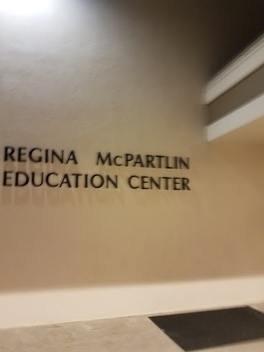 Emanate Health Queen of the Valley Hospital image