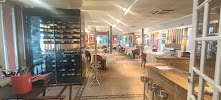 Atmosphère du Restaurant français Restaurant Rouge et Blanc à Romanèche-Thorins - n°9