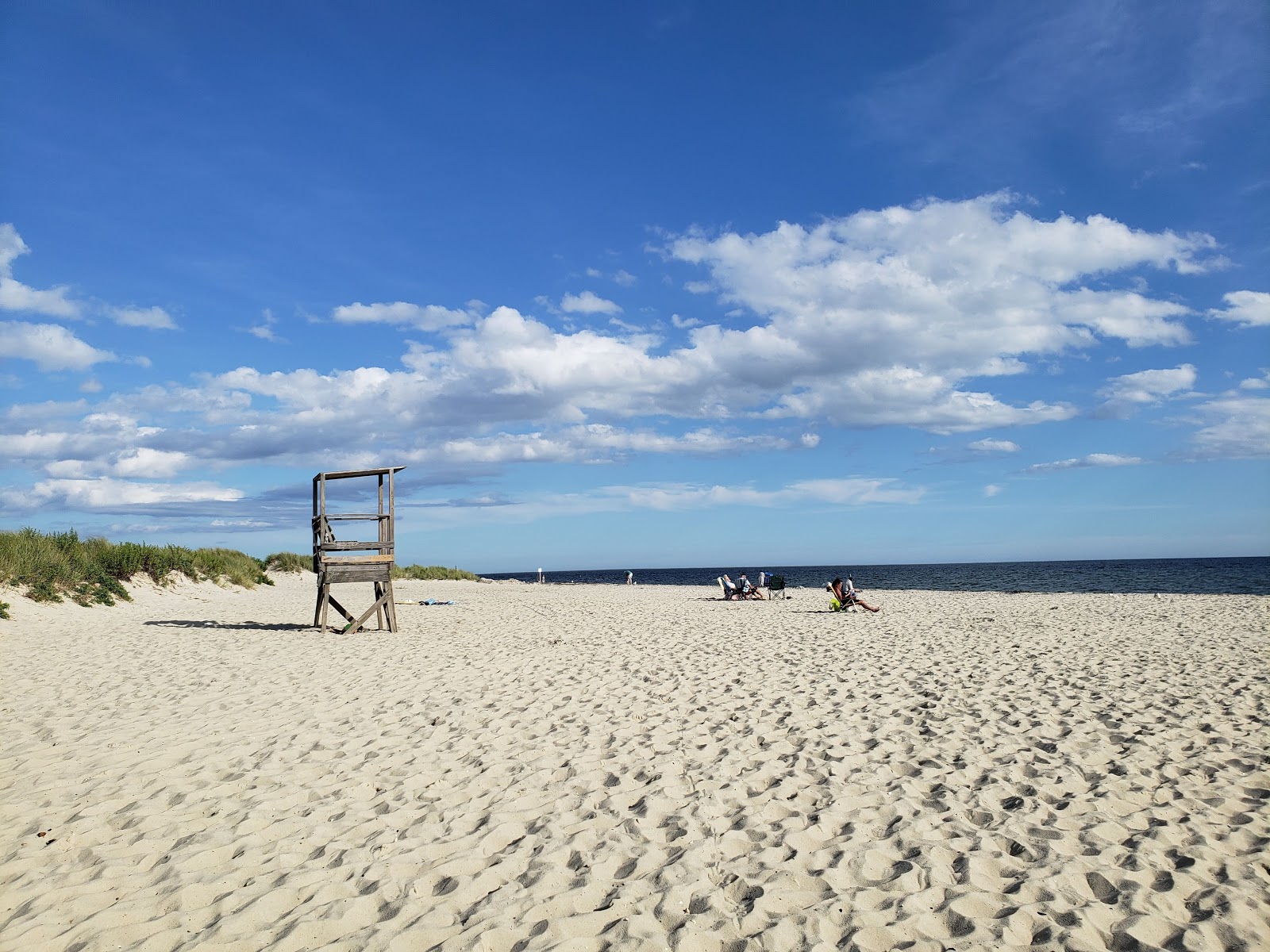 Photo of Bank Street beach with bright sand surface
