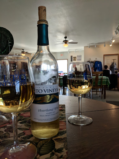 Wine Store «Alto Vineyards Champaign», reviews and photos, 4210 N Duncan Rd, Champaign, IL 61822, USA