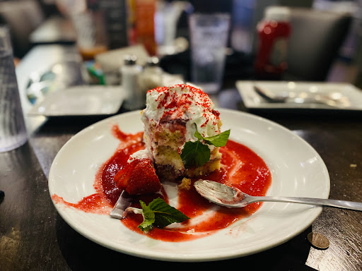 Sports Bar «Dave & Busters», reviews and photos