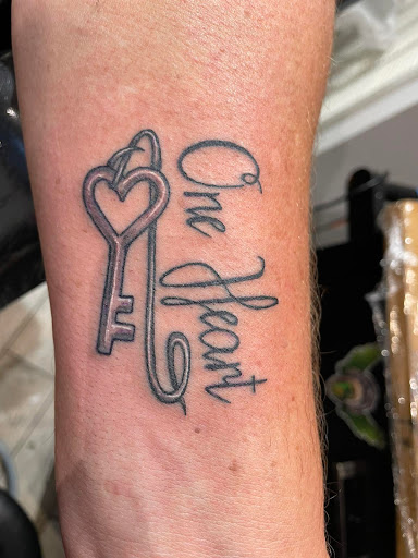 Tattoo Shop «Daylight Moon Tattoo», reviews and photos, 15215 Northrup Cuevas Rd, Gulfport, MS 39503, USA