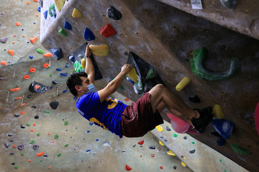 Rock Climbing Gym «Hangar 18 Indoor Climbing Gym - South Bay», reviews and photos, 4926 W Rosecrans Ave, Hawthorne, CA 90250, USA