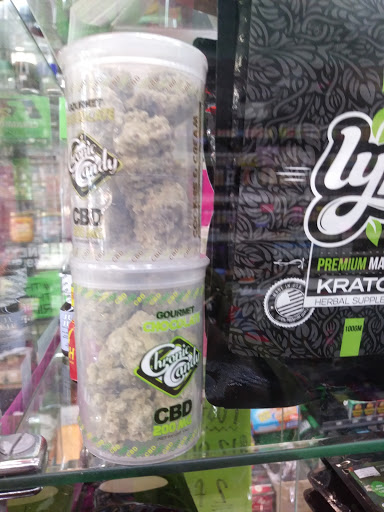 Tobacco Shop «Supernova Smoke Shop», reviews and photos, 9355 Culebra Rd, San Antonio, TX 78251, USA