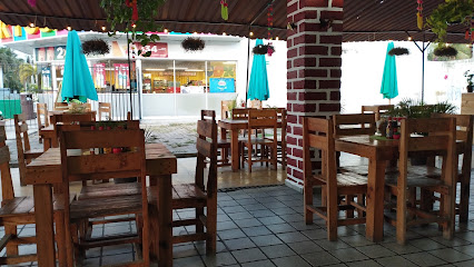 Restaurante Costa Dorada - Av Paseo de Las Gaviotas 71, Soleares, Viveros Pelayo, 28219 Manzanillo, Col., Mexico