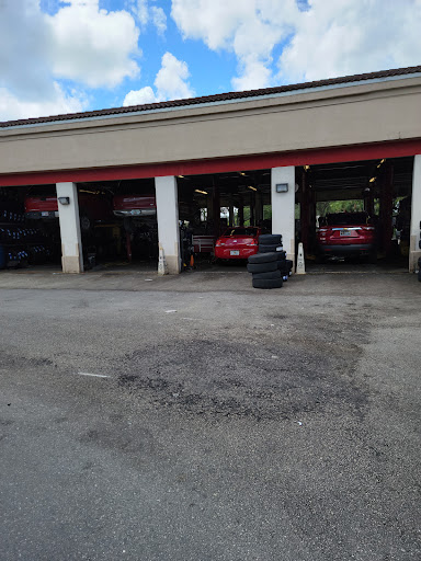 Tire Shop «Tires Plus», reviews and photos, 6050 20th St, Vero Beach, FL 32966, USA