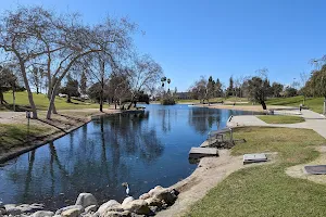 La Mirada Community Park/Lake image