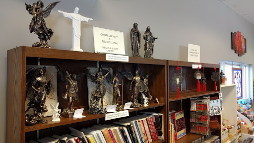 Book Store «Quest Book Shop», reviews and photos, 306 Geneva Rd, Wheaton, IL 60187, USA