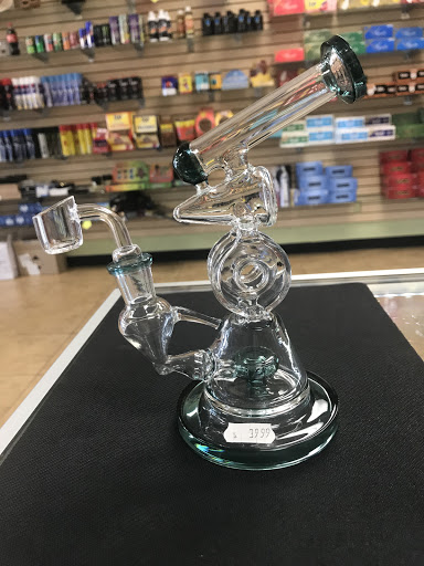 Tobacco Shop «AW Smoke Shop», reviews and photos, 2095 N Dobson Rd #1, Chandler, AZ 85224, USA