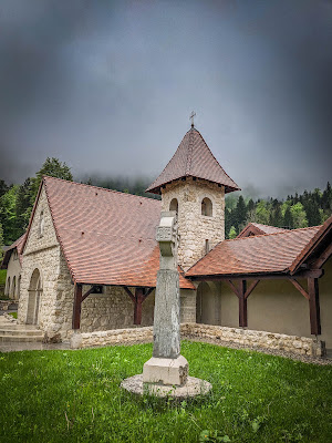 Monastère Notre-Dame du Buisson Ardent / Moniales de Bethléem, de l'Assomption de la Vierge et de saint Bruno à Saint-Laurent-du-Pont