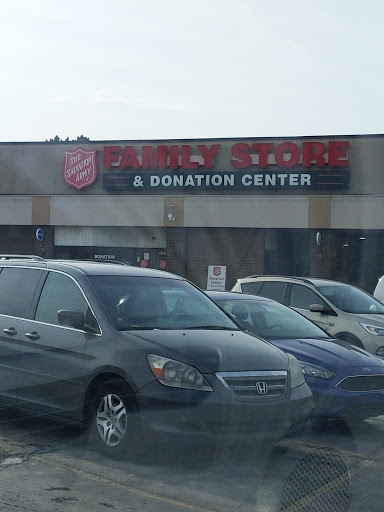 Thrift Store «The Salvation Army Family Store & Donation Center», reviews and photos, 31015 Harper Ave, St Clair Shores, MI 48080, USA