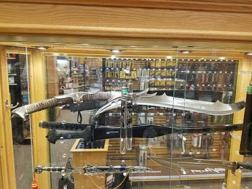Sporting Goods Store «SCHEELS», reviews and photos, 2800 S Columbia Rd, Grand Forks, ND 58201, USA