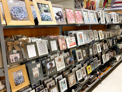 Department Store «T.J. Maxx», reviews and photos, 2675 Pleasant Hill Rd, Pleasant Hill, CA 94523, USA