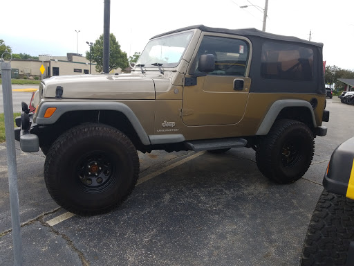 Used Car Dealer «Downing Auto Sales», reviews and photos, 4108 Fleur Dr, Des Moines, IA 50321, USA