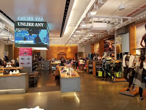 Clothing Store «Under Armour Brand House», reviews and photos, 700 S President St, Baltimore, MD 21202, USA