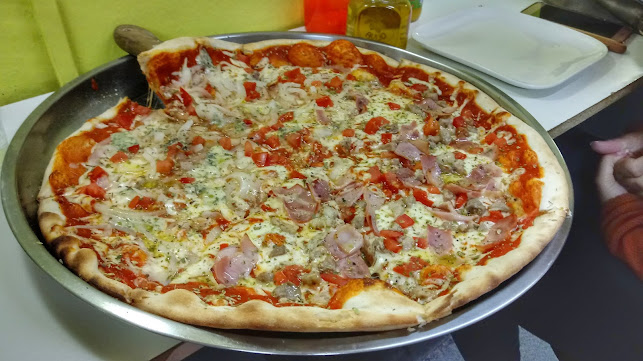 Opiniones de Tomis Pizzería en Puerto Montt - Restaurante
