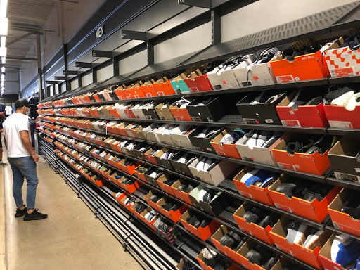 Clothing Store «Nike Factory Store», reviews and photos, 820 W Stacy Rd #356, Allen, TX 75013, USA