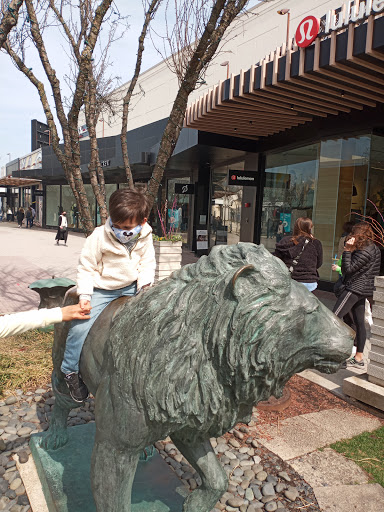 Shopping Mall «Westfield Old Orchard», reviews and photos, 4905 Old Orchard Shopping Center, Skokie, IL 60077, USA