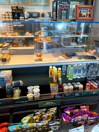 Coffee Shop «Starbucks», reviews and photos, 3901 Peachtree Rd NE, Brookhaven, GA 30319, USA