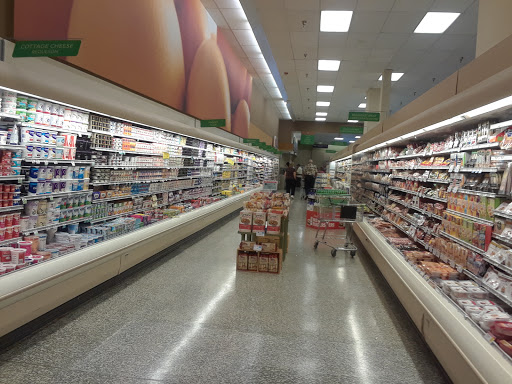 Supermarket «Publix Super Market at Country Club Plaza», reviews and photos, 18496 NW 67th Ave, Hialeah, FL 33015, USA