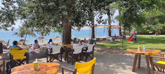 Finikounta II beach