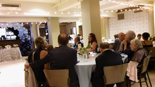 American Restaurant «Pinstripes», reviews and photos, 435 E Illinois St, Chicago, IL 60611, USA