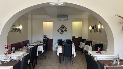 LE BISTROT D EUGENIE HOTEL CANDAU - 40320 à Eugénie-les-Bains