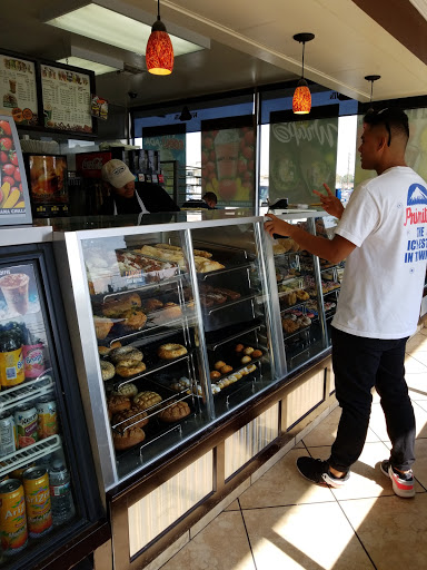 Donut Shop «Yum Yum Donuts», reviews and photos, 12821 Valley View Ave, La Mirada, CA 90638, USA