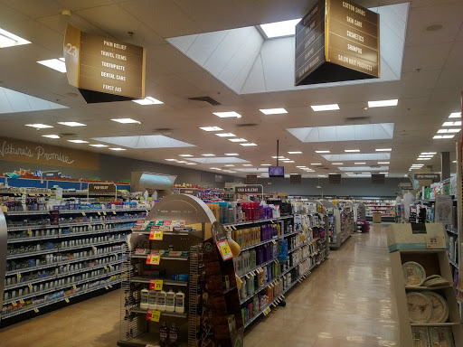 Grocery Store «Stop & Shop», reviews and photos, 760 Villa Ave, Fairfield, CT 06824, USA
