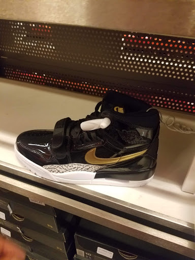 Clothing Store «Nike Factory Store», reviews and photos, 4101 S Carrollton Ave, New Orleans, LA 70119, USA