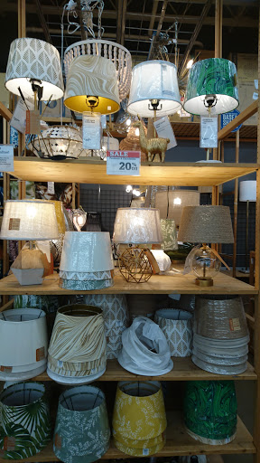 Outlet stores lamps Los Angeles