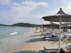 Skala Fourkas'in fotoğrafı uçurumlarla desteklenmiş