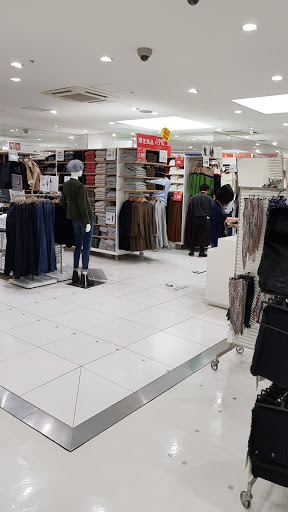 Stores to buy amazona women's clothing Tokyo