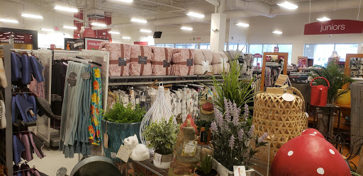 Department Store «T.J. Maxx», reviews and photos, 20 Chapel View Blvd, Cranston, RI 02920, USA