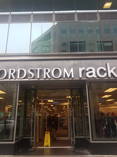 Department Store «Nordstrom Rack Downtown DC», reviews and photos, 1800 L St NW, Washington, DC 20036, USA