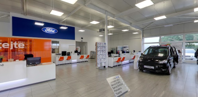 Recenze na Ford AUTO IN s.r.o. v Hradec Králové - Prodejna automobilů