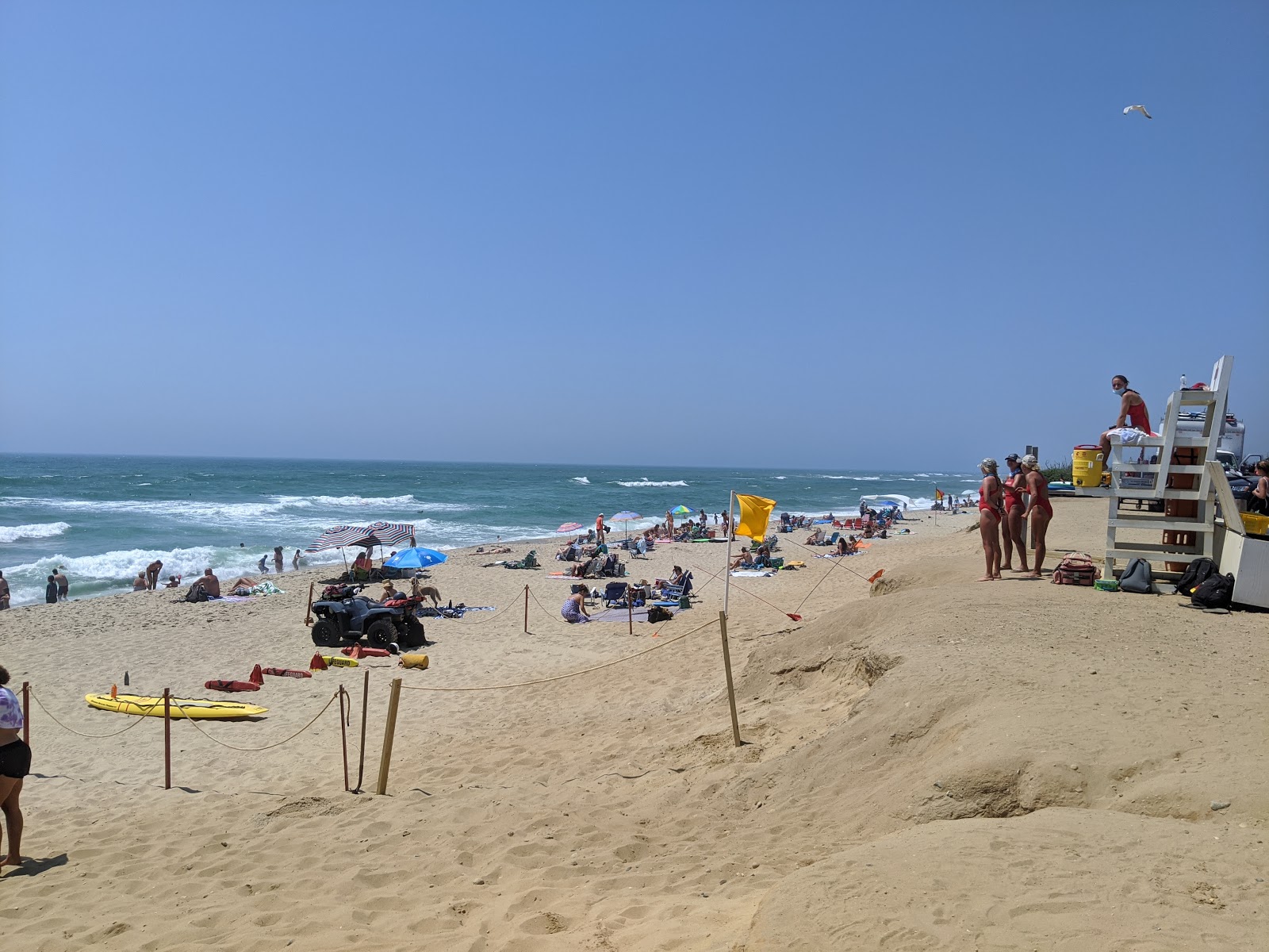 Foto de Miacomet Beach com alto nível de limpeza