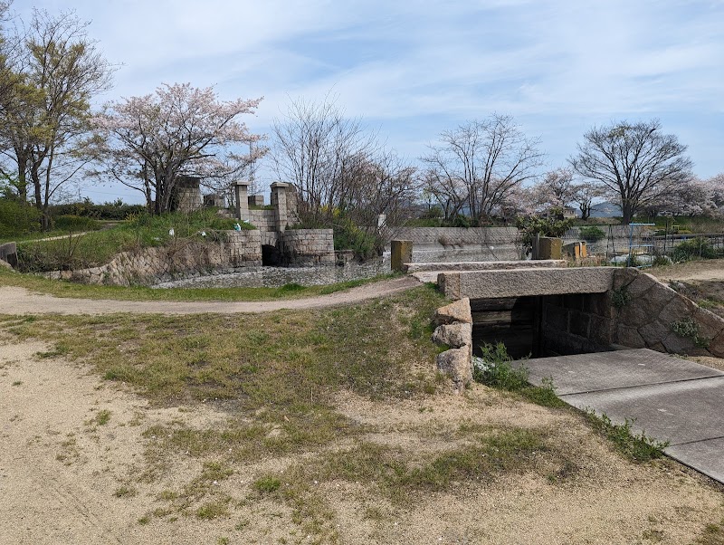 片崎樋門(岡山県指定文化財)