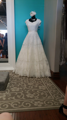 Bridal Shop «A Closet Full of Dresses», reviews and photos, 1249 N Greenfield Rd, Mesa, AZ 85205, USA
