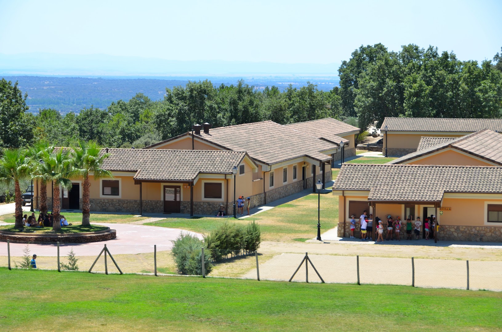 Vaughan Club Junior: Campamentos de Verano y Clases de Inglés para Niños y Jóvenes