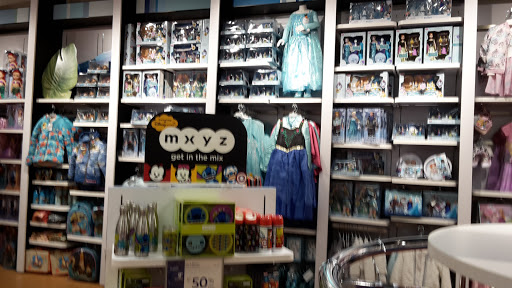 Shopping Mall «Clarksburg Premium Outlets», reviews and photos, 22705 Clarksburg Rd, Clarksburg, MD 20871, USA