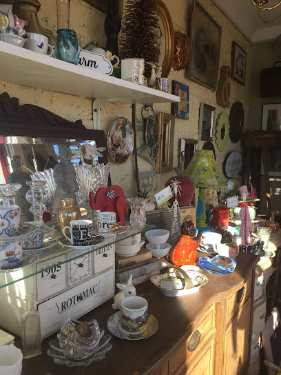 13 on Fifth Antiques & Collectibles