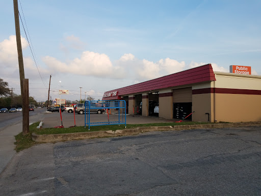 Tire Shop «Discount Tire Store», reviews and photos, 9131 Long Point Rd, Houston, TX 77055, USA