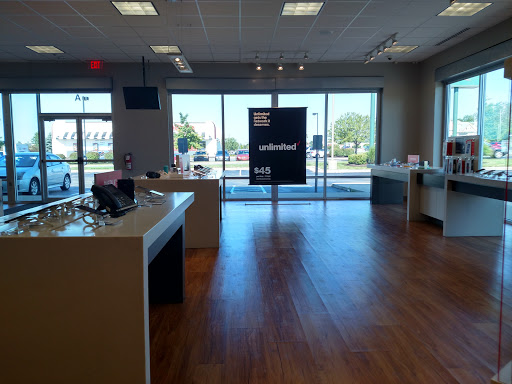 Cell Phone Store «Verizon», reviews and photos, 10651 E US Hwy 36 a, Avon, IN 46123, USA