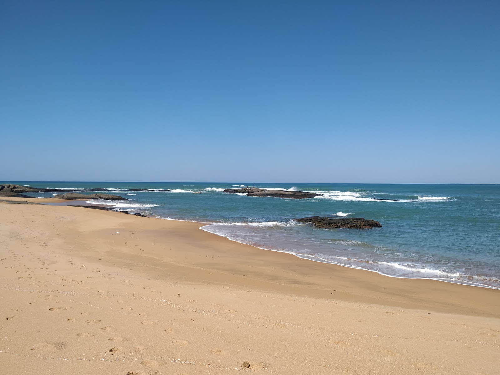Φωτογραφία του Παραλία ντα Γκλόρια με φωτεινή άμμος επιφάνεια