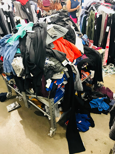 Clothing Store «Old Navy», reviews and photos, 13915 20th Ave, College Point, NY 11356, USA