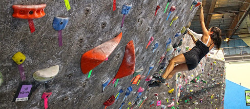 Rock Climbing Gym «Hangar 18 Indoor Climbing Gym - East Riverside», reviews and photos, 2111 Iowa Ave, Riverside, CA 92507, USA