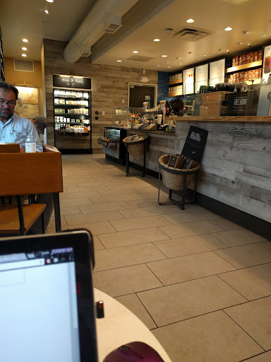 Coffee Shop «Starbucks», reviews and photos, 29 NY-27A, Southampton, NY 11968, USA